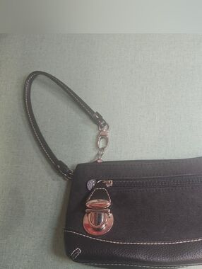 Vintage Y2K NY&C Mini Wristlet / Clutch 🖤